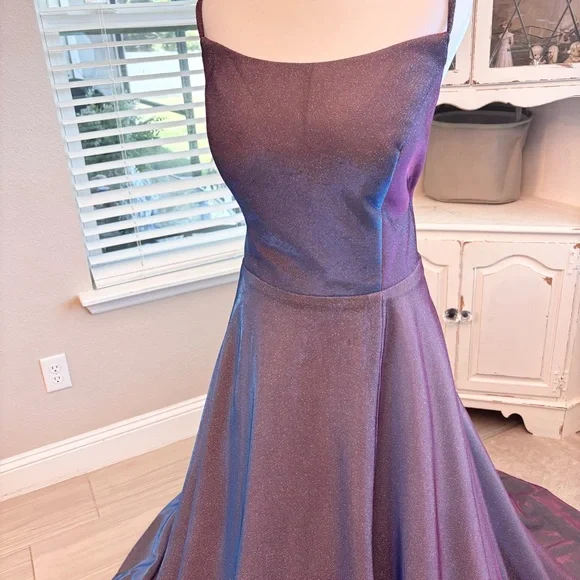 NEW Purple Iridescent Long Prom Dress NWOT Size XL/16 - Picture 4 of 14